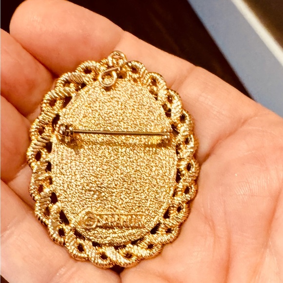 Vintage Style Beaded Brooch with Gold and Red Accents - Picture 3 of 5